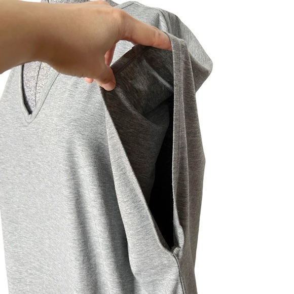 Lands’ End Heather Gray V Neck Rayon Blend Slouchy Short Sleeve Blouse - Picture 5 of 12